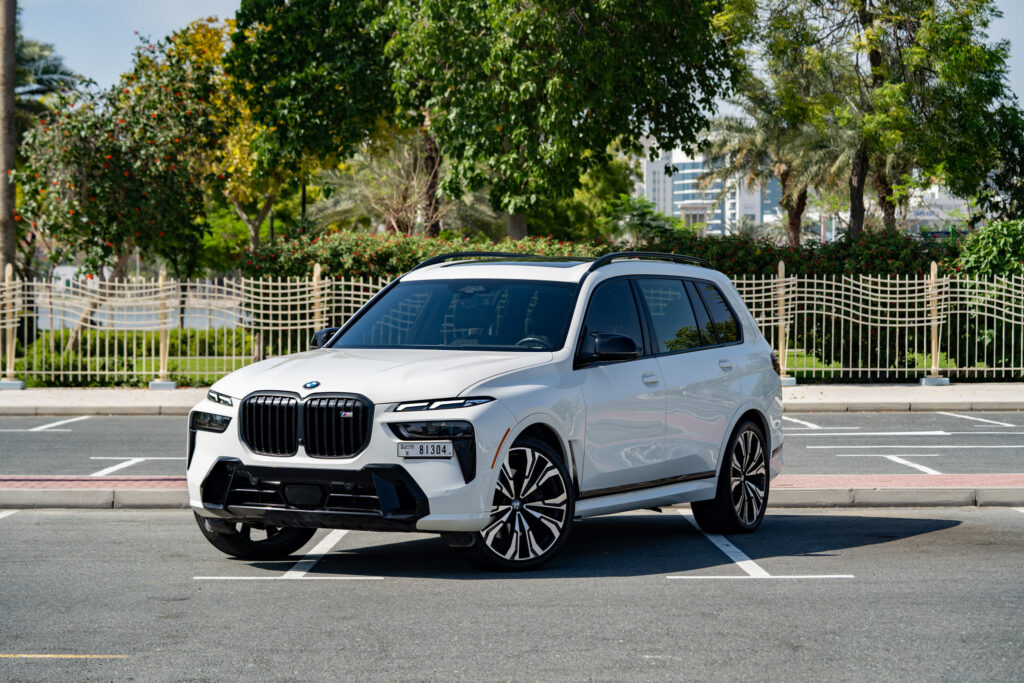 Rent BMW X7