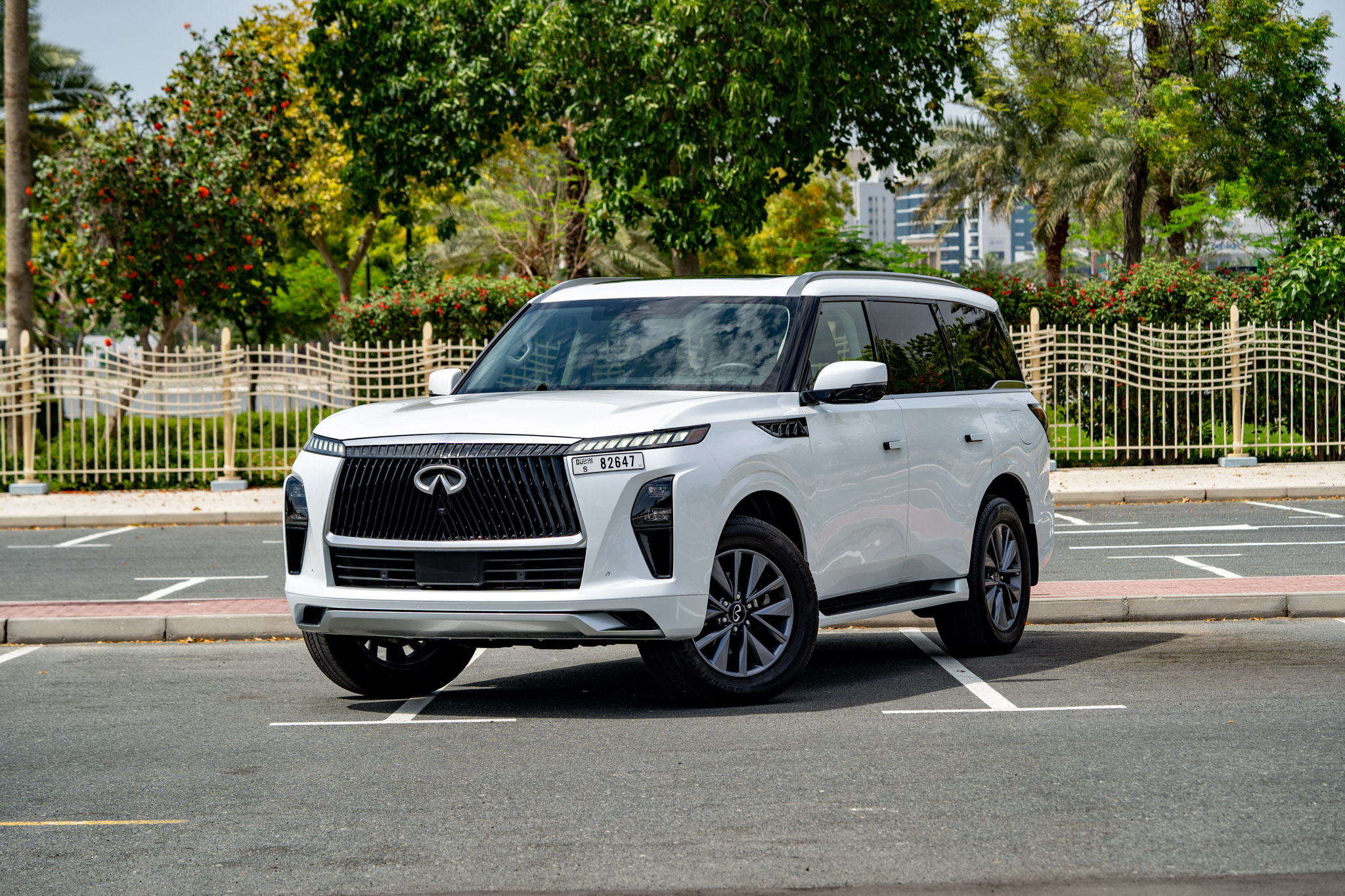 Infiniti QX80 for Rent