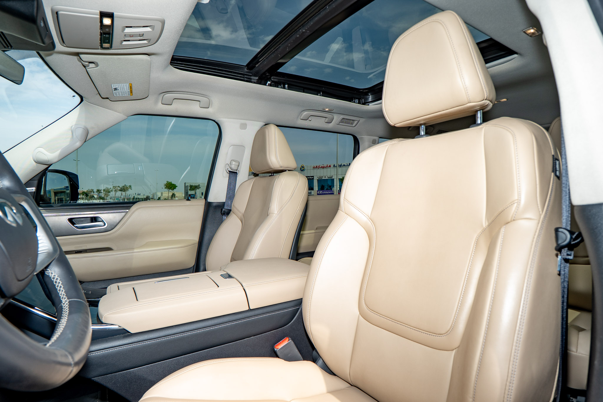 INFINITI QX80 - Image 7