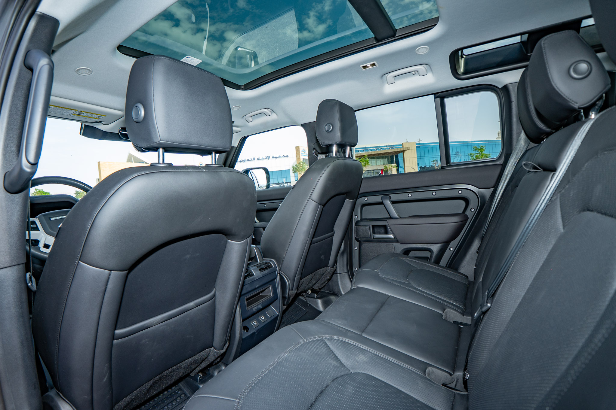 Land Rover Defender L663 - Image 11
