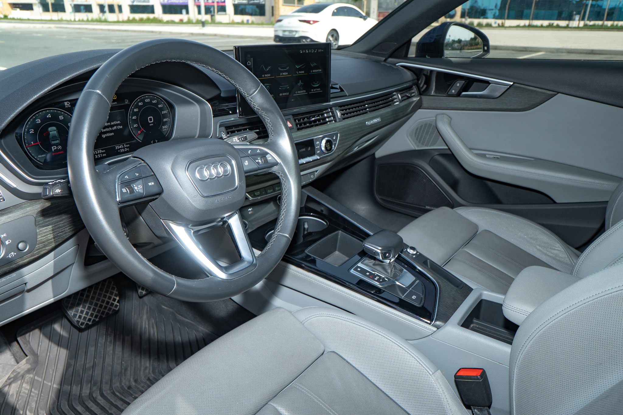 Audi A4 - Image 8